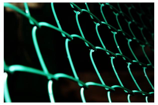 Woven mesh wire mesh with a polymer coating